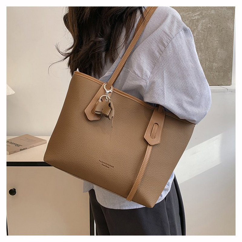트렌디한 여성용 디자이너 기저귀 가방, 명품 가죽 토트 - Luxury Bags Must Have 리뷰 및 가격