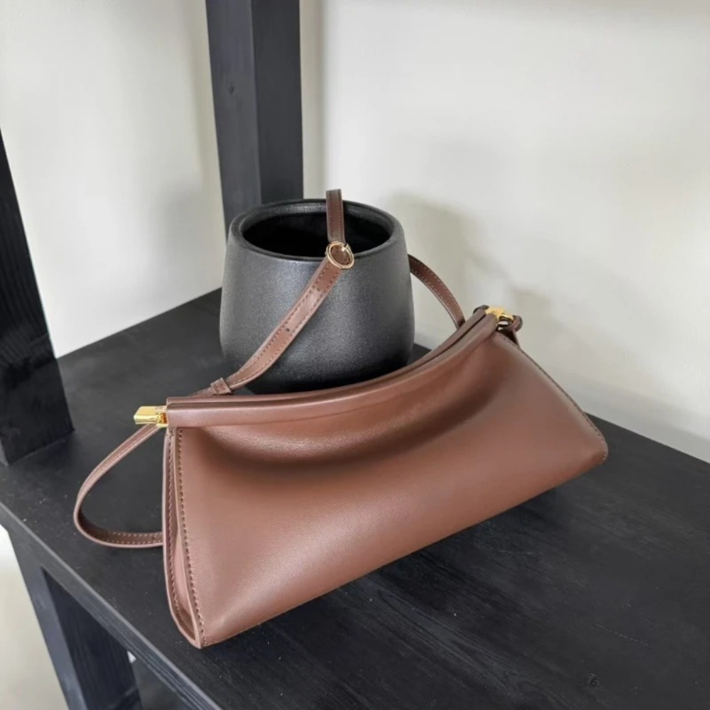 럭셔리 디자이너 LE CLICK EAST WEST 호보 - Luxury Bags Medium Size 리뷰 및 가격